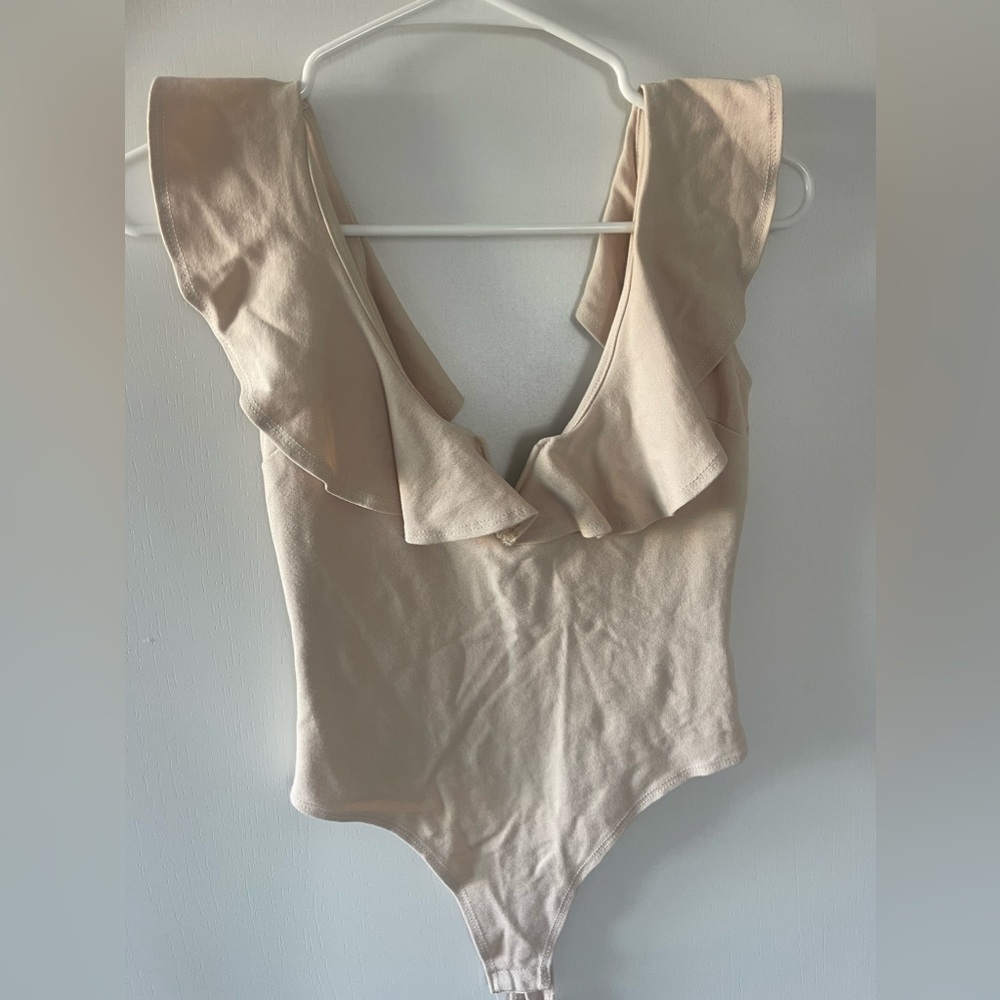 Lulu’s Ruffled Bodysuit - Picture 4 of 7